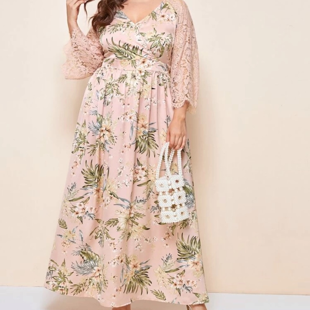 Plus lace raglan sleeve floral print maxi dress